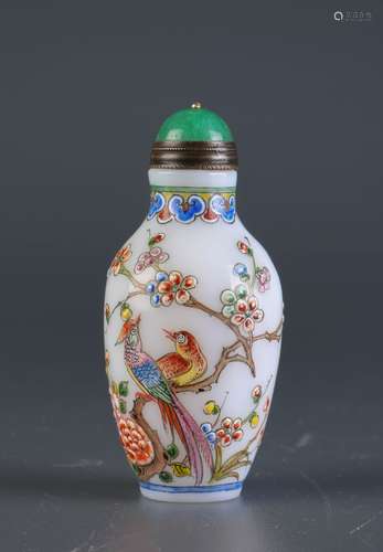 Chinese Enameled Glass Snuff Bottle