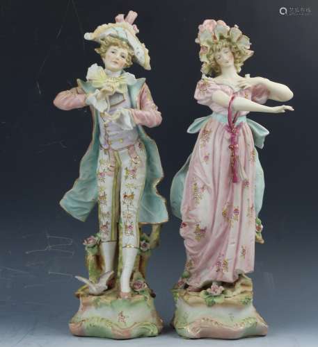 VEB porcelain, Scheibe-Alsbach figure of romantic couple, the young woman receiving a proposal from the gent in 18th century French costume