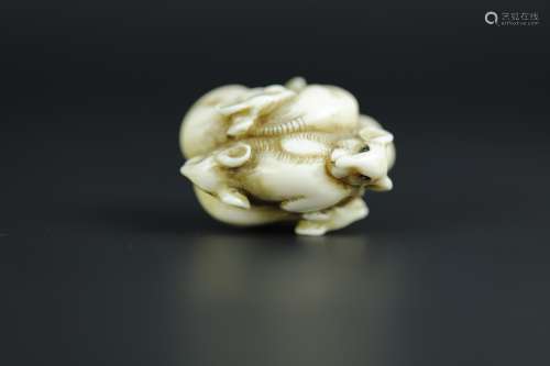 Vintage Netsuke carving of 6 mice