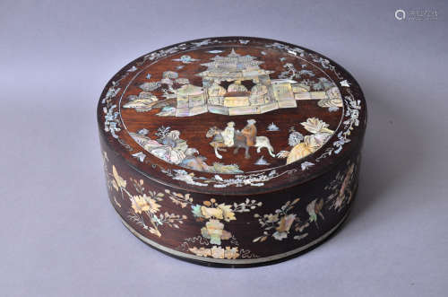 Chinese 19 century lacquer box