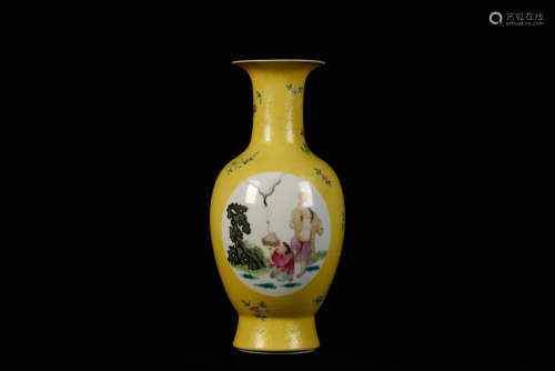 Chinese famille rose Guanyin vase