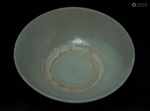 Chinese Qing glazed bowl