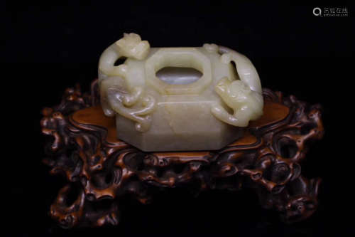 MING OR QING DYNASTY HETIAN JADE CUP