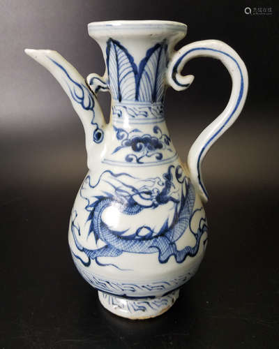 YUAN A BLUE & WHITE DRAGON PATTERN POT