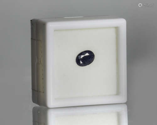 A NATURAL POLISHED SAPPHIRE(WITH CERTIFICAION)