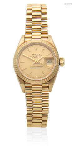 Datejust, Ref: 69178, Circa 1988  Rolex. A lady's 18K gold automatic calendar bracelet watch