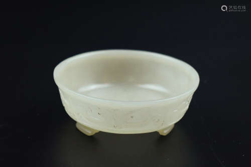 JADE CARVED 'CHILONG' DISH