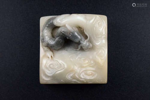 FURONG SHOUSHAN STONE CARVED 'DRAGON' STAMP SEAL