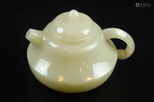 HETIAN JADE CARVED TEAPOT