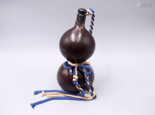 DOUBLE GOURD MOULDED EWER