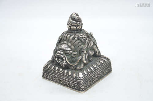 SILVER CAST 'MYTHICAL LION' STAMP SEAL