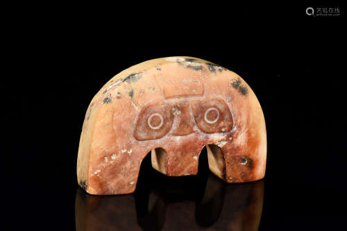 ARCHAIC JADE CARVED MASK ORNAMENT
