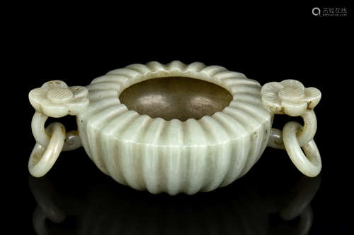 JADE CARVED SPITTOON WITH LOOP HANDLES