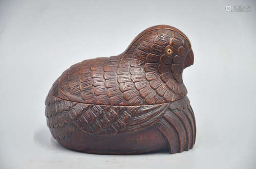 AGARWOOD CARVED 'QUAIL' COVER BOX