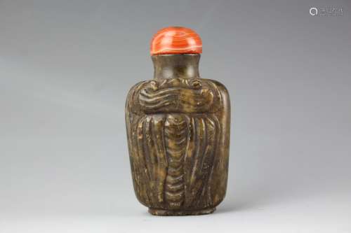 Chinese Calcite snuff bottle with Agate stopper. Cicada carved relief on one side and symbols of Good Fortune, Longevity, nobility and happiness to the reverse. 19th century