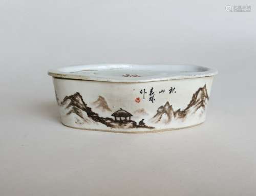 Chinese Porcelain Black Color Cricket Box