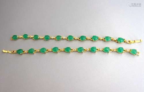 A Pair Chinese Jadeite Beads Bracelet