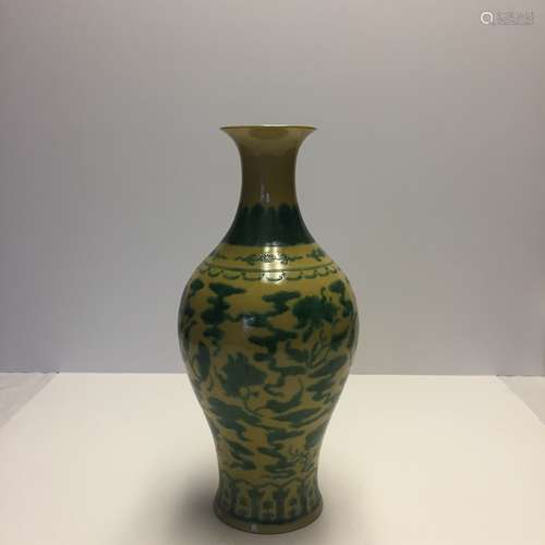 Chinese Green-Yellow Porcelain Vase