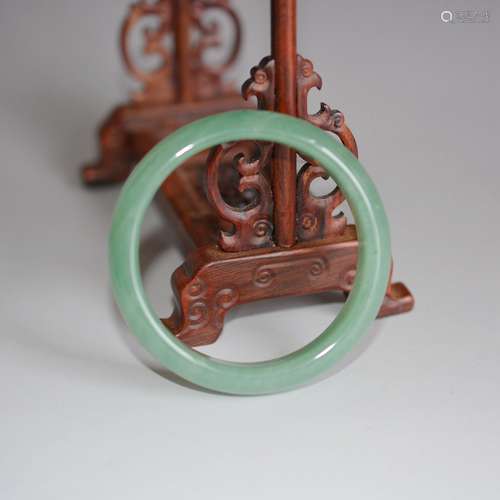 Chinese Carved Jadeite Bracelet