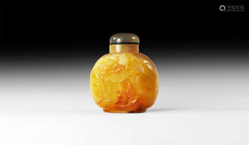 Chinese Banded Agate Snuff Bottle with Shou