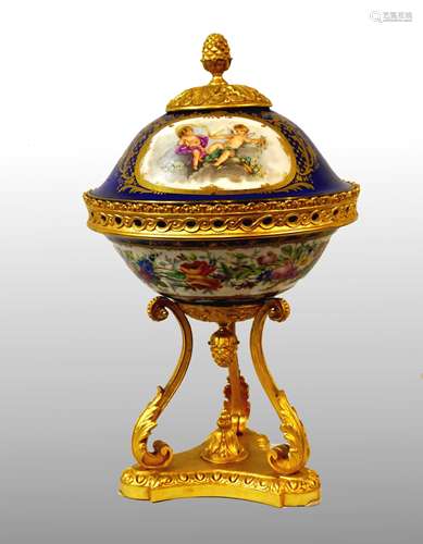 SÈVRES PORCELAIN CENTERPIECE