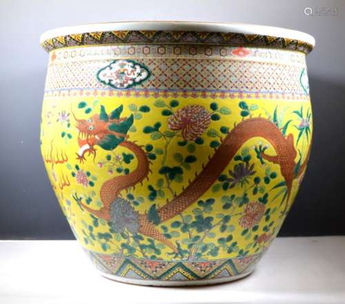 Chinese Late Qing Enameled Porcelain Fish Bowl