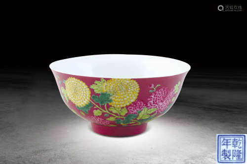 清  珐琅彩胭脂红花卉纹碗