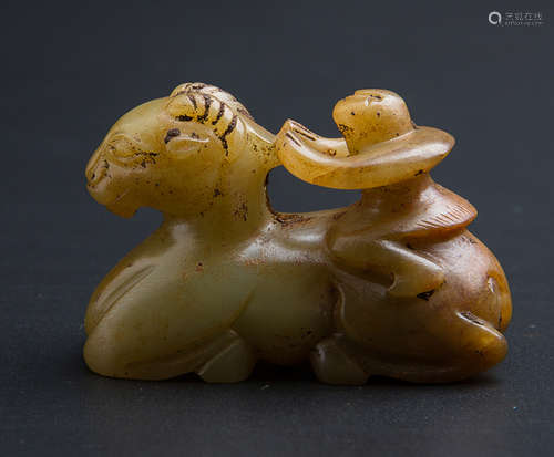 A HETIAN JADE ORNAMENT, HAN DYNASTY