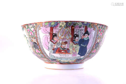 A GUANGCAI FIGURE PATTERN PROCELAIN BOWL    QING DYNASTY, QIANLONG PERIOD