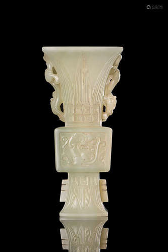 A HETIAN JADE SEED MATERIAL VASE