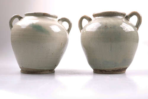 A PAIR OF DOUBLE-EAR JARS