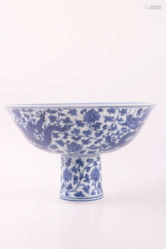 A ZHENGDE NIANZHIKUAN BLUE&WHITE STEM BOWL