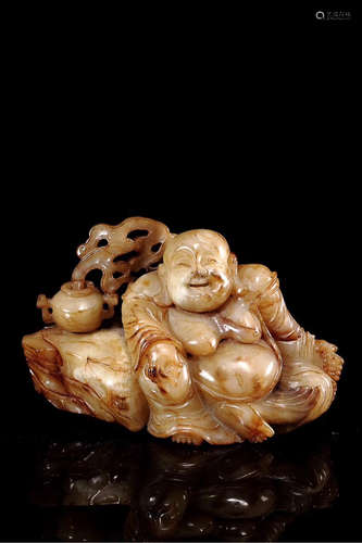 A HETIAN YELLOW JADE MI LE BUDDHA STATUE