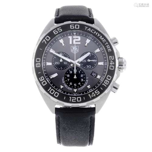 TAG HEUER - a gentleman's Formula 1 chronograph wrist