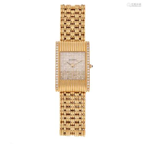 BOUCHERON - a lady's bracelet watch. 18ct yellow gold