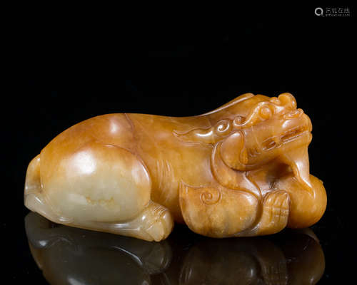 A HETIAN JADE PARERWEIGHT