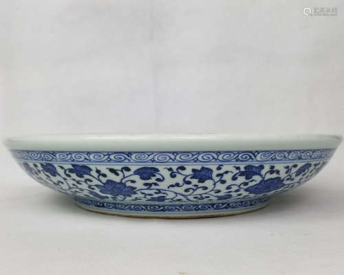 QING DYNASTY, A BLUE AND WHITE DISH