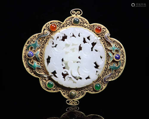 LATE QING GILT SILVER INLAID HETIAN JADE PENDANT