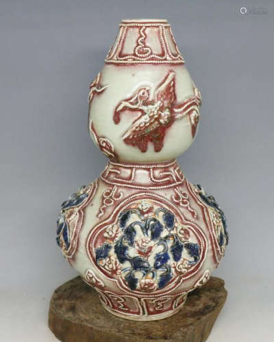 YUAN DYNASTY DOUBLE-GOURD SHAPED VASE