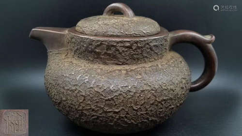 HUCHI MARK BOCCARO TEAPOT