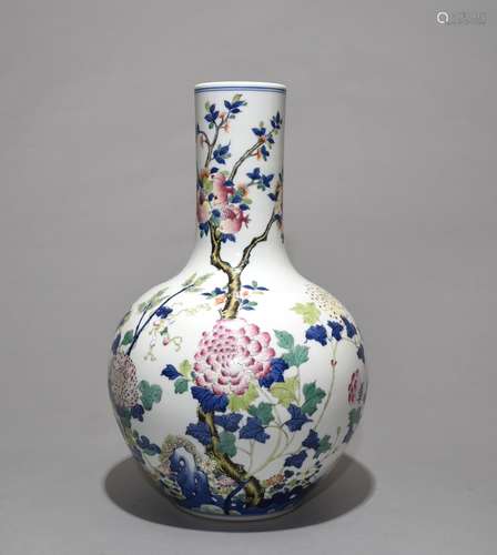 Chinese Famille Verte Porcelain Vase