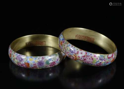 2 Pieces of Chinese Porcelain Enamel Bangle