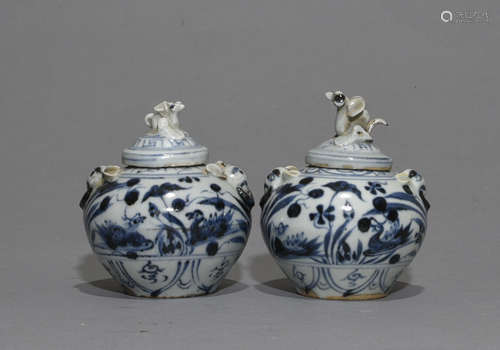 2 Pieces of Chinese Blue/White Porcelain Cover Jar