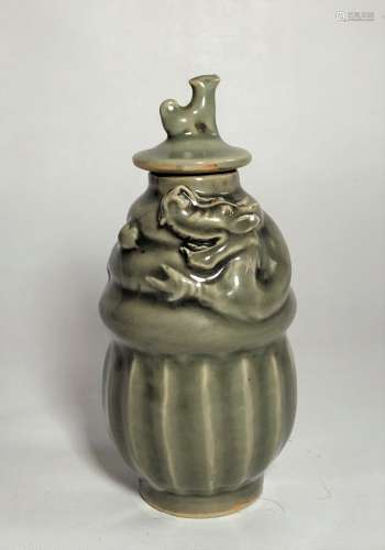 Green Glazed Porcelain Jar with Lid