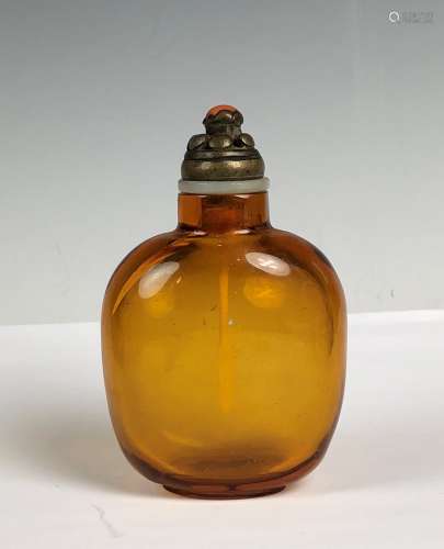 Translucent Glass Snuff Bottle with Coral Top