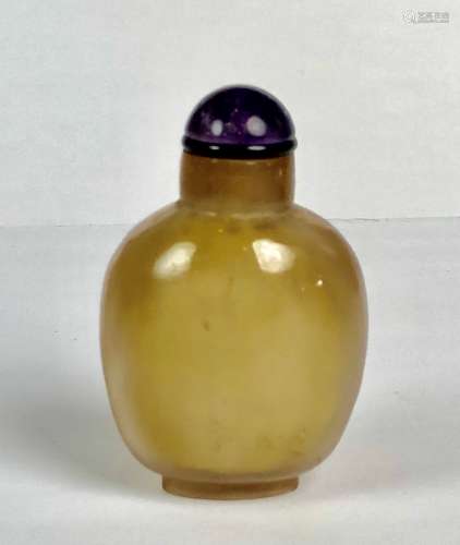 Agate Snuff Bottle With Top
