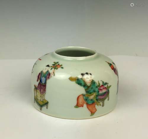 Porcelain Bee Hive Water Pot with Mark