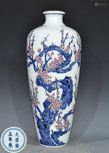 QING YONGZHENG DYANSTY A BLUE AND WHITE MEI VASE WITH YONGZHENG NIANZHI MARK