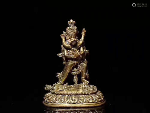 A BRONZE GILT BUDDHA STATUE, 17 CENTURY