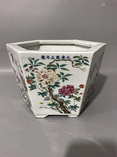 A DAQINGYONGZHENGNIANZHI MARK FAMILLE ROSE HEXAGONAL FLOWER POT